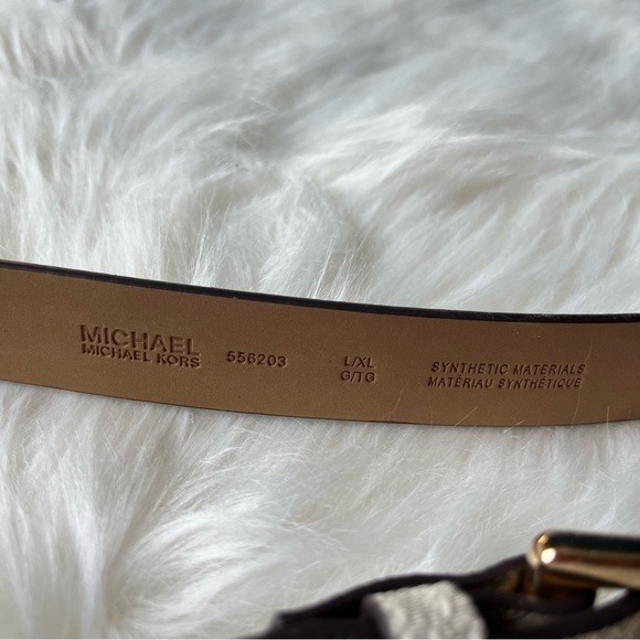 Michael Kors | Belt Bag - Picture 3 of 6